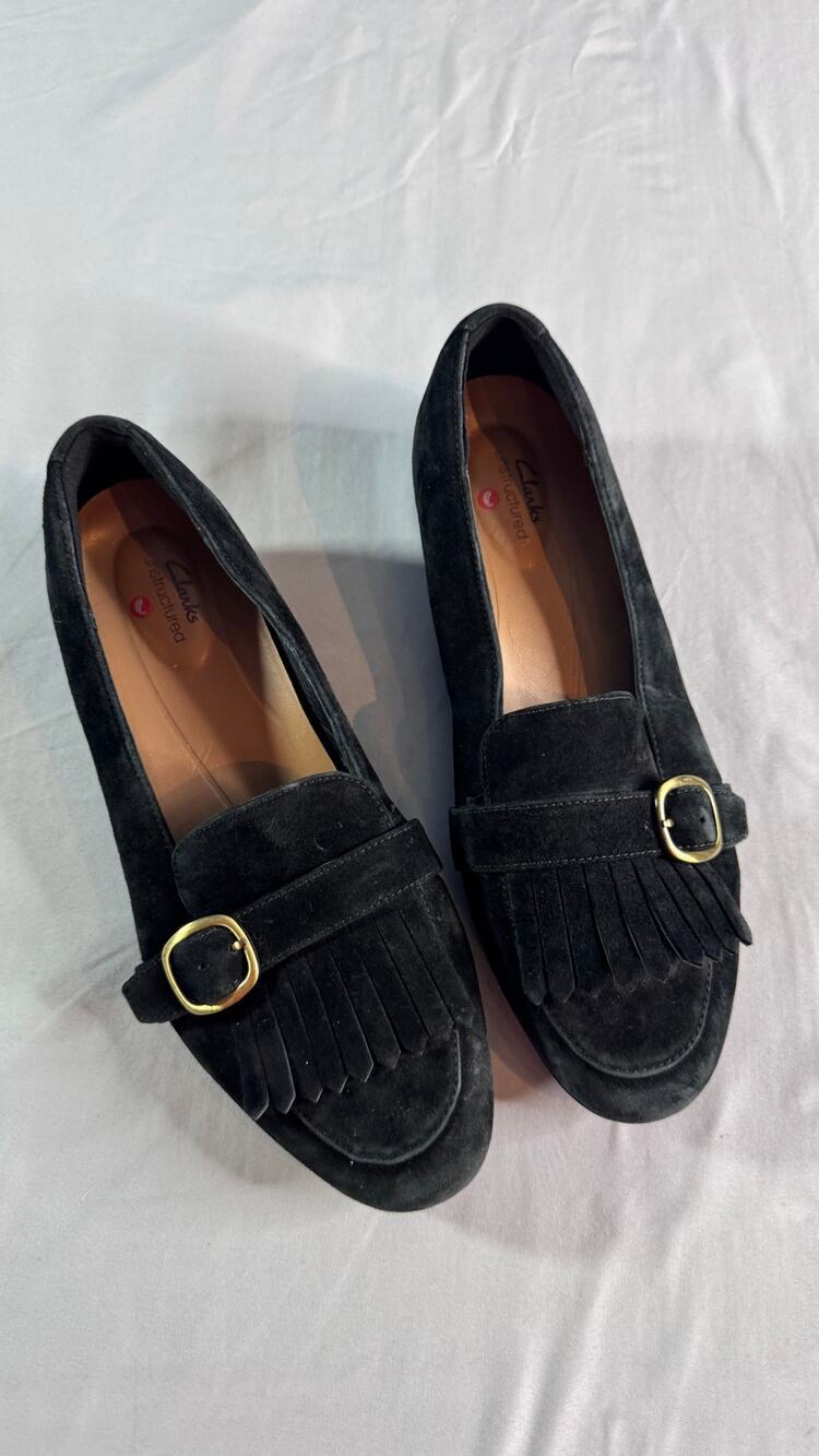 Clarks Unstructured Womens 9.5 Black Suede Kiltie Fringe Buckle Loafers
